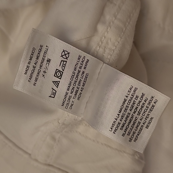 LIKE NEW Madewell 10" High Rise Skinny Cropped Fringed Hem Button Closure Jeans - Picture 13 of 17